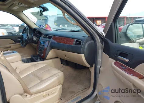 2007 Chevrolet Suburban 1500 Ltz из США, поврежденный, VIN 1GNFC16J77R264823